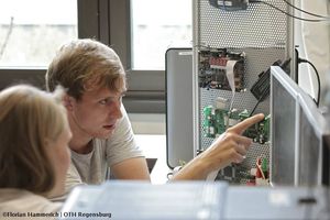 Forschung, Lehre, Praxis: Beste Startbedingungen für eine erfolgreiche berufliche Karriere.